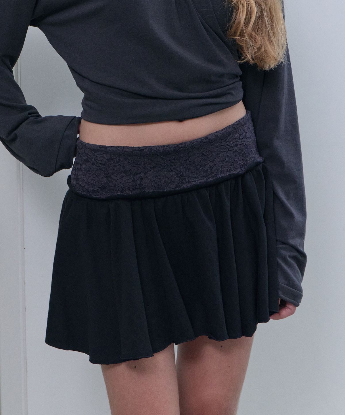디어스토커(DEARSTALKER) Iris Lace Layer Skirt - Black