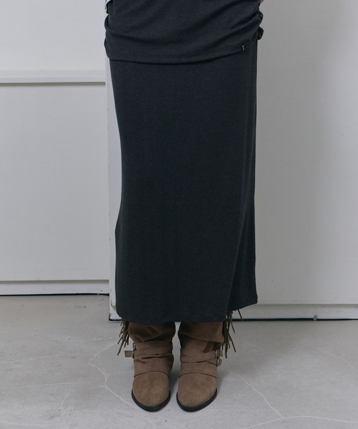 디어스토커(DEARSTALKER) D.basic Shirring Layer Maxi Skirt - 2 Color