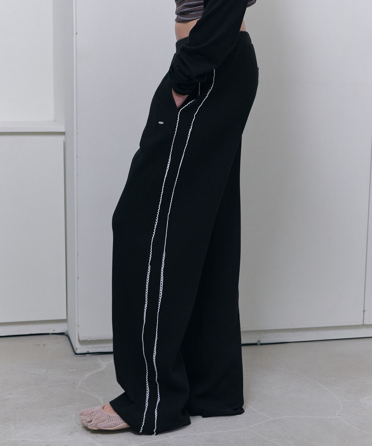 디어스토커(DEARSTALKER) Lennon Lace Track Pants - Black