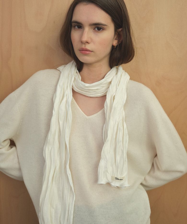 Soft pleated long scarf [TIFA05AC04]_Ivory