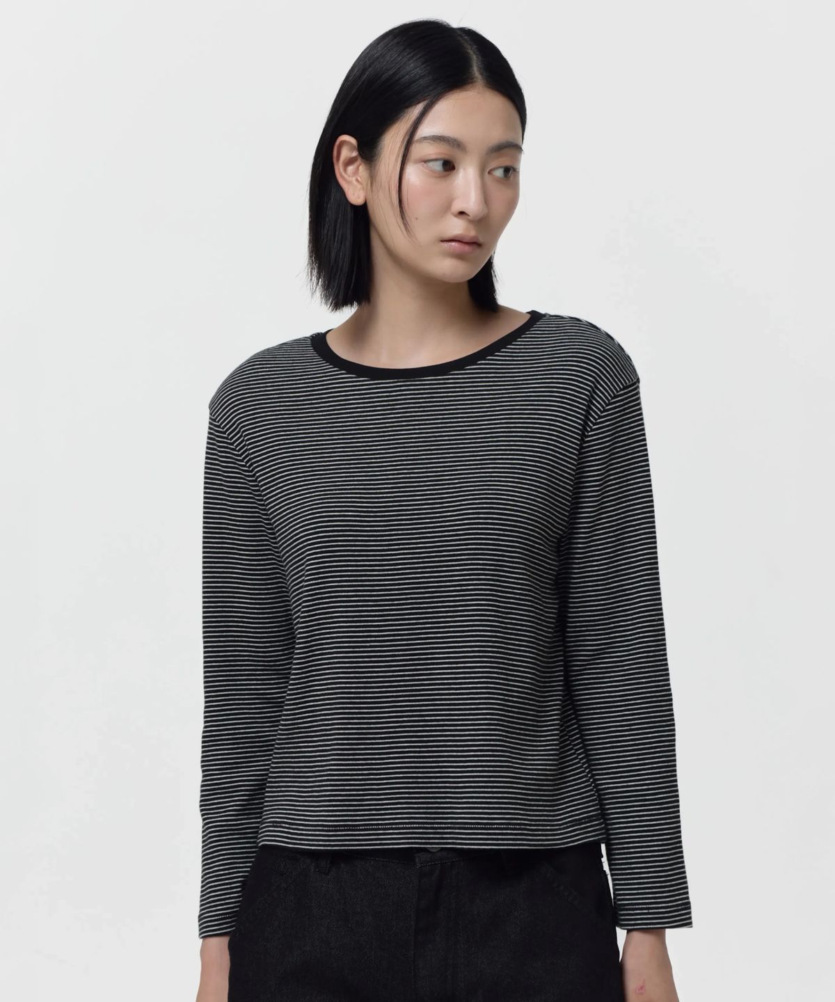지비에이치 어패럴(GBH APPAREL) MID SLEEVE STRIPE TOP / BLACK