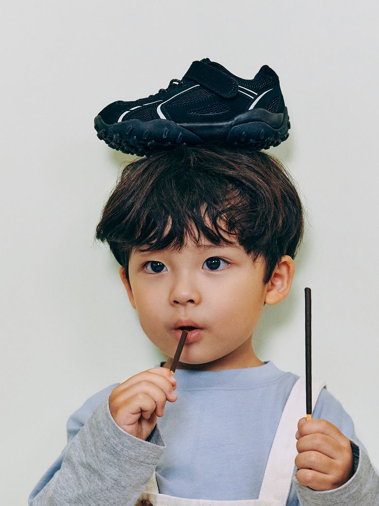 리틀에샤페 블랙