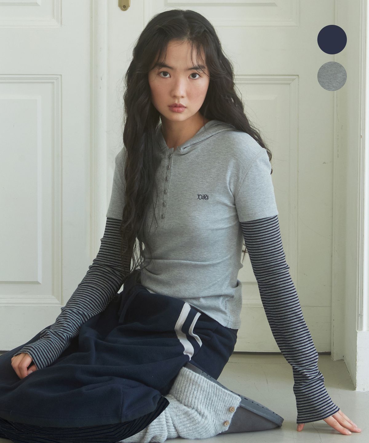 데프가먼츠(DEFGARMENTS) HENLEY NECK LAYERED HOODIE [2COLOR]