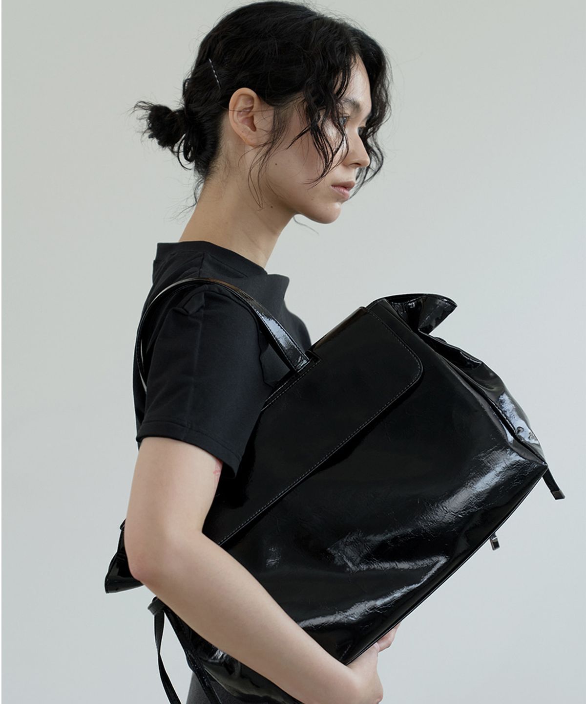 콰니(KWANI) Side Bow Hornet Black