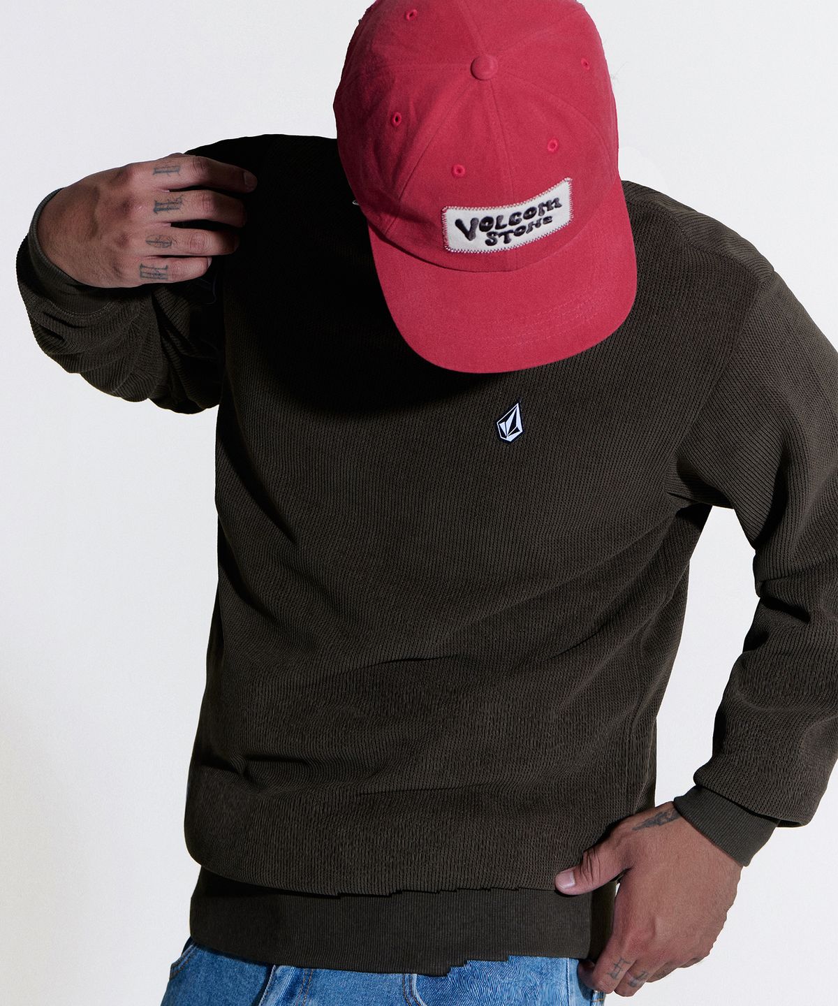 볼컴(VOLCOM) 그리드 와플 맨투맨(브라운)
