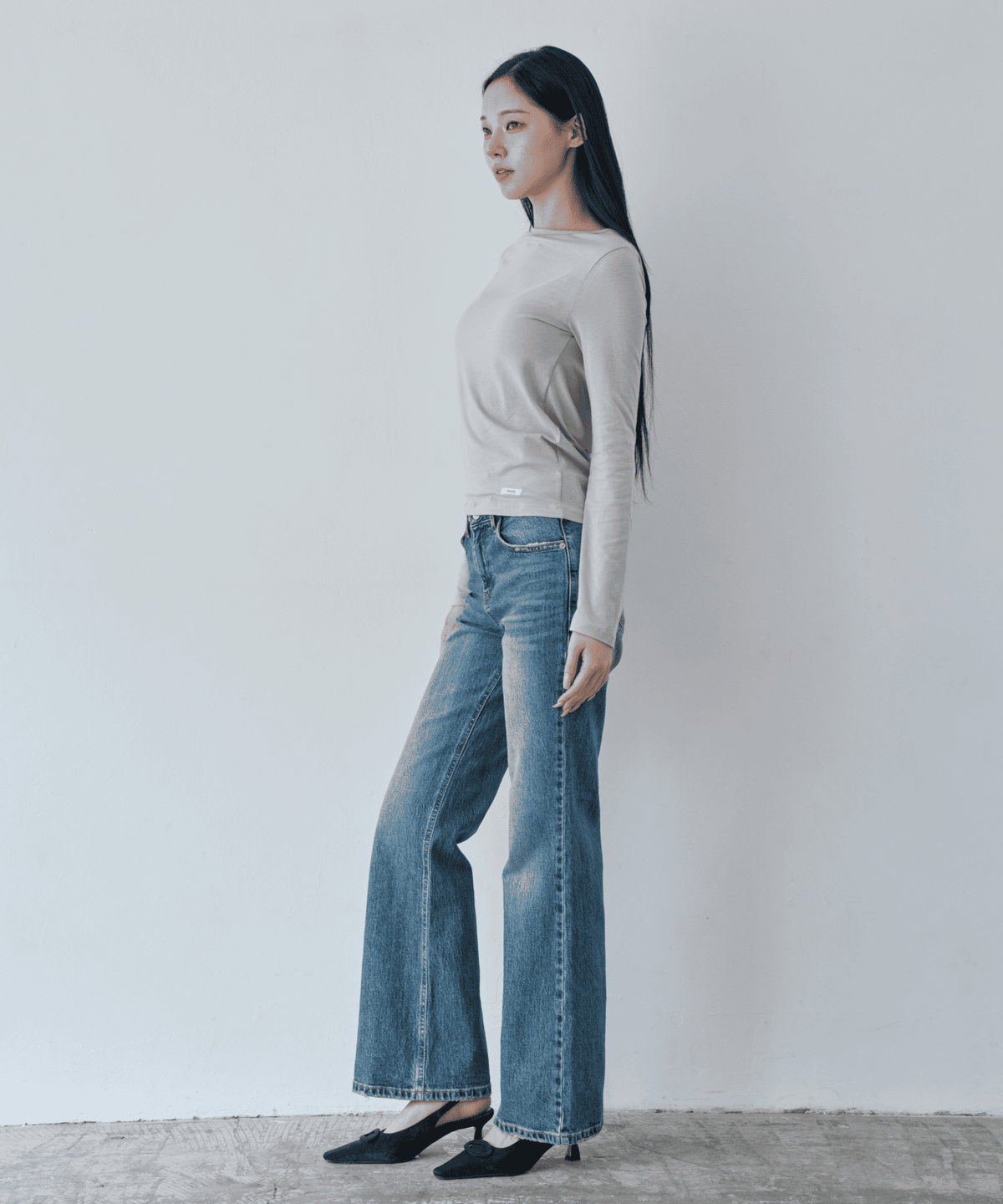 와르 포 우먼(WAARFORWOMAN) W1159 올브러쉬 부츠컷_미디엄블루