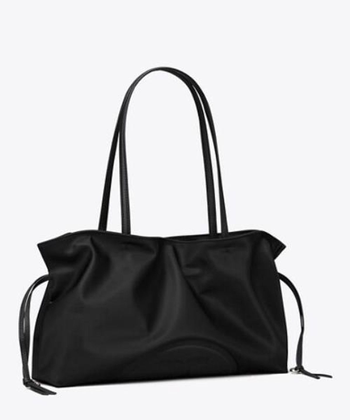 토리버치(TORYBURCH) 엘라 나일론 드로스트링 미디엄 토트 - 블랙