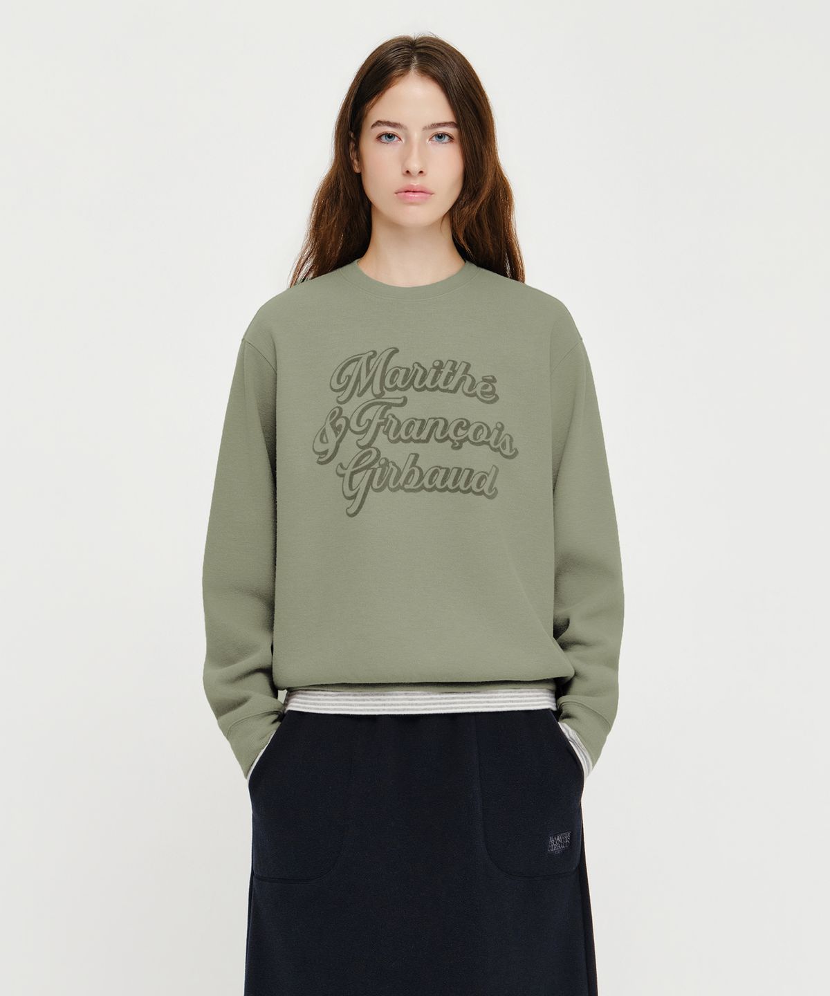 마리떼 프랑소와 저버(MARITHÉ + FRANҪOIS GIRBAUD) DRAWING LOGO SAKARIBA SWEATSHIRT light khaki