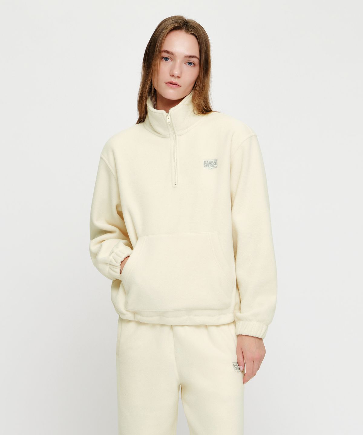 마리떼 프랑소와 저버(MARITHÉ + FRANҪOIS GIRBAUD) SMALL CLASSIC LOGO FLEECE ANORAK ivory