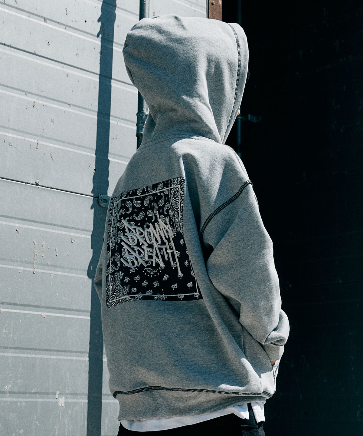 브라운브레스 키즈(BROWNBREATH KIDS) KIDS PAISELY GRAPHIC HOODIE - M/GREY