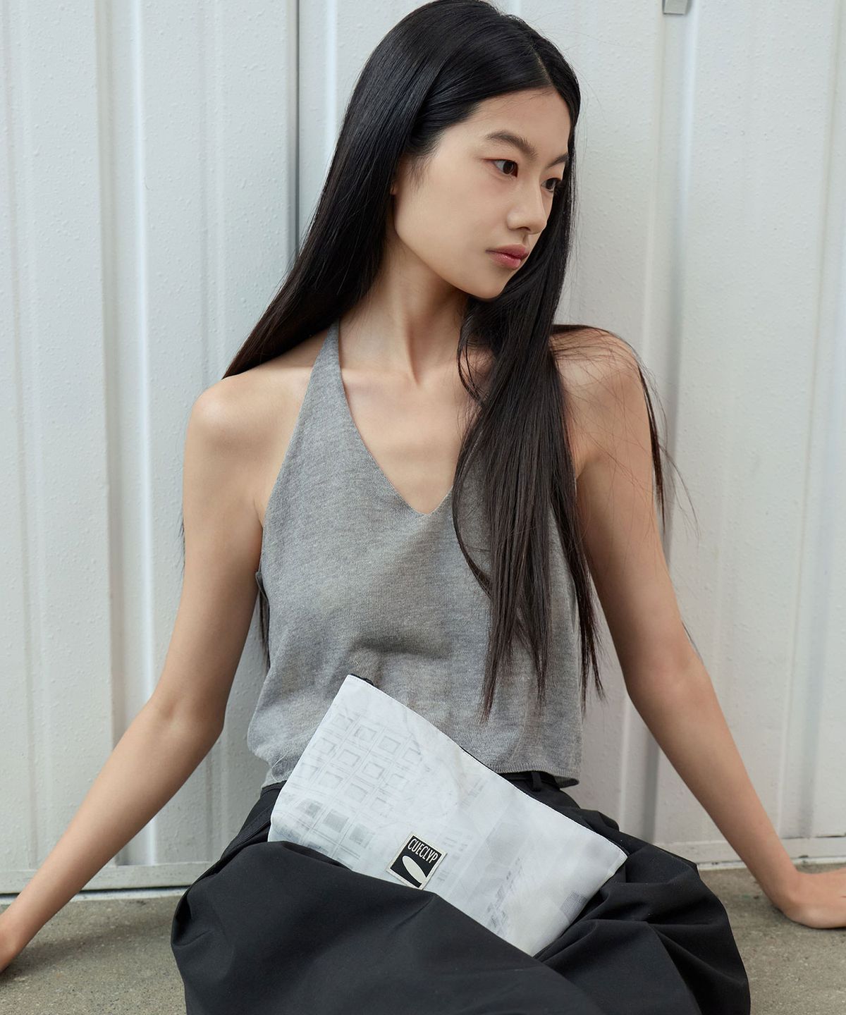 큐클리프(CUECLYP) [City Forward] Makeup Pouch (Grey)