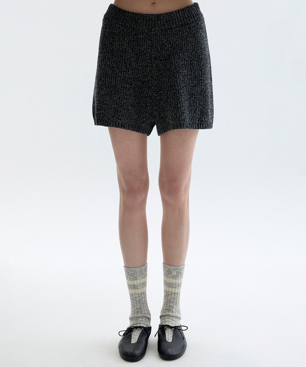클로브(CLOVE) [26FW clove] Textured Rib Knit Shorts (Charcoal Grey)