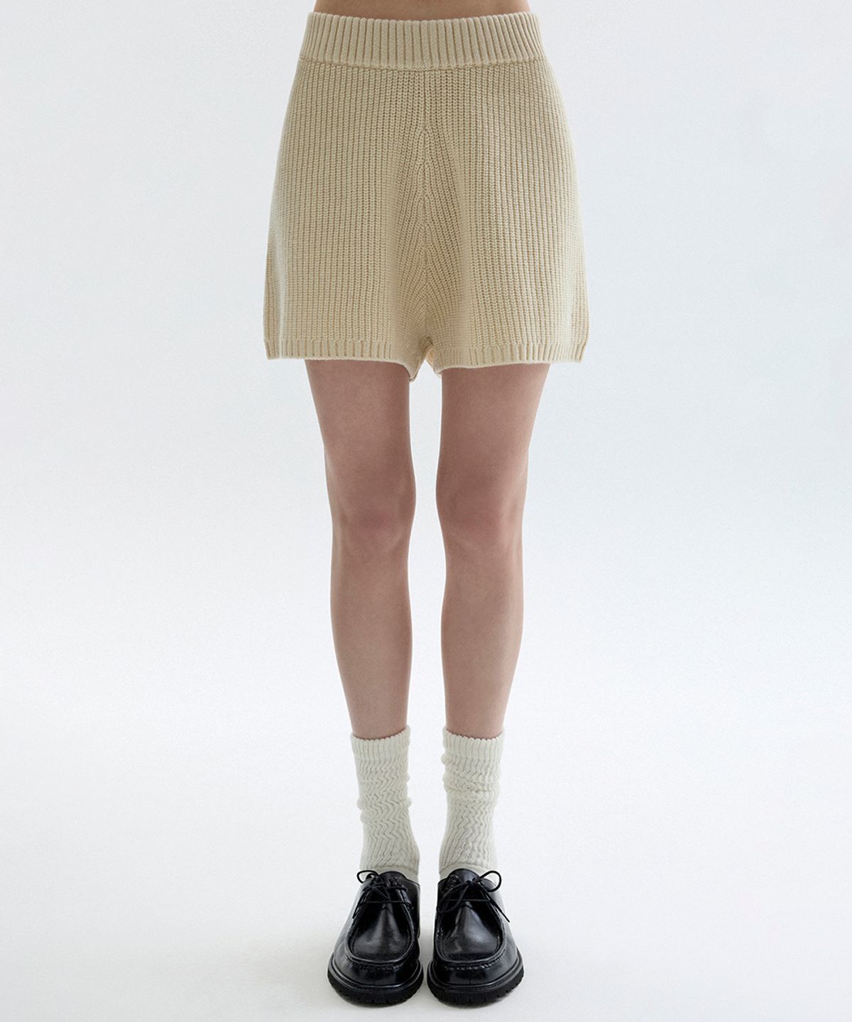클로브(CLOVE) [26FW clove] Textured Rib Knit Shorts (Light Beige)