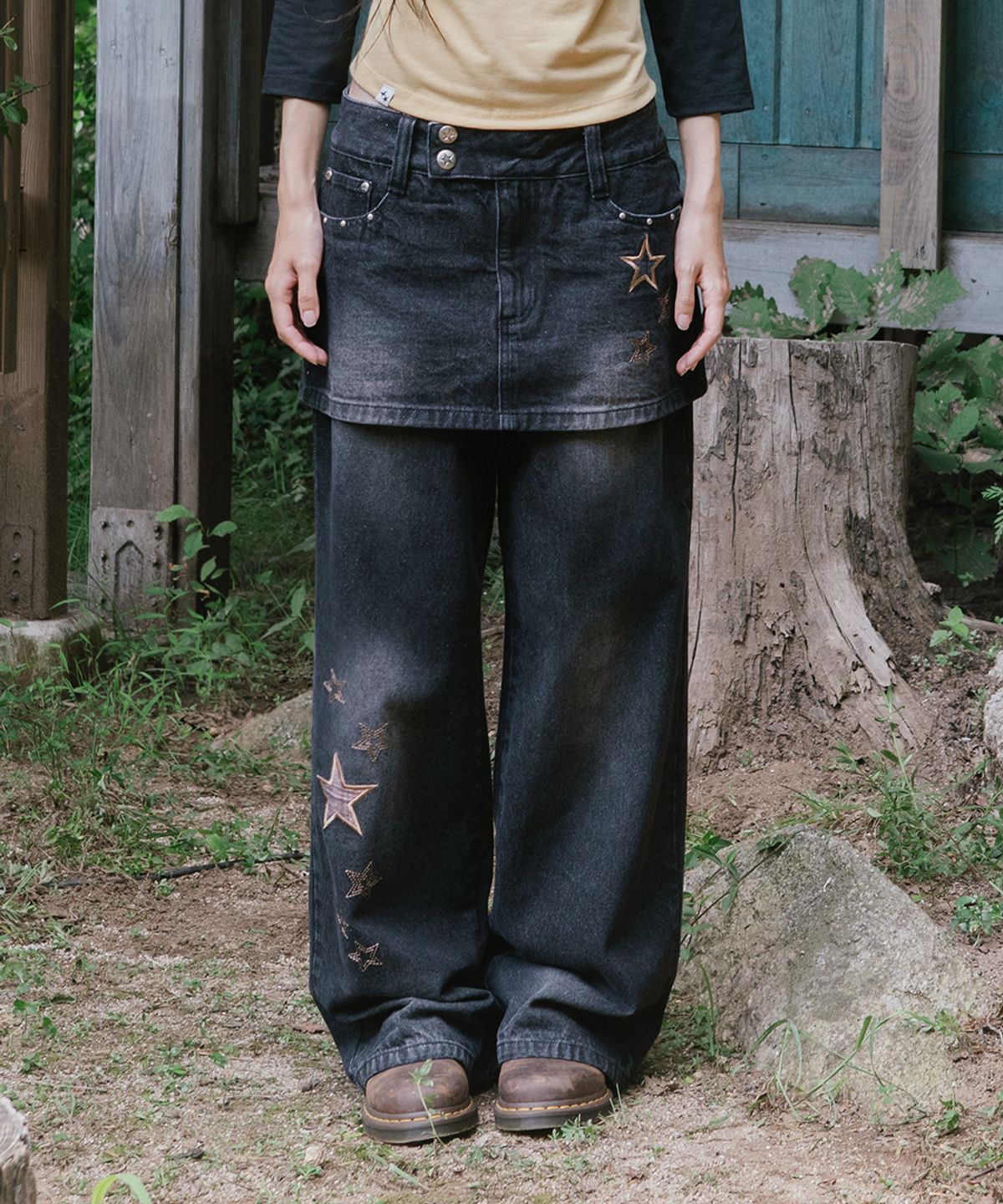 카비시(CAVISH) W STAR APPLIQUE LAYERED SKIRT DENIM PANTS BLACK(CV2GFFD111A)