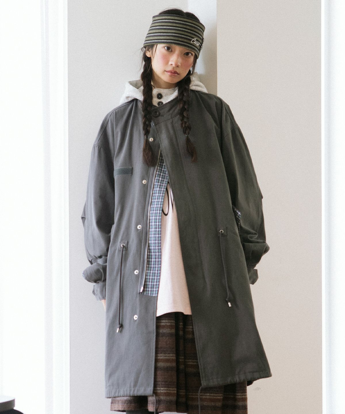카비시(CAVISH) CHECK HOODED FISHTAIL JACKET CHARCOAL(CV2GFFB960A)