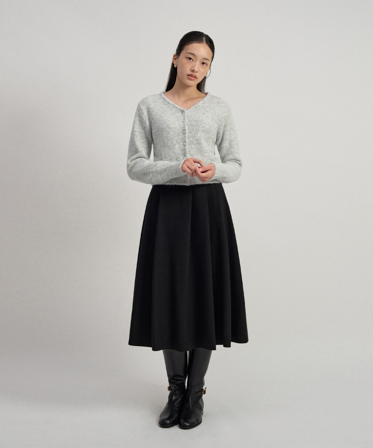 토와브(TOWAV) MAIGE TUCK SKIRT_BLACK