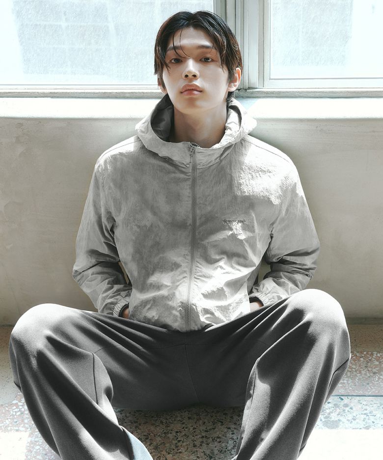 프린트 바람막이 (S26FMTWB34) Ash Gray