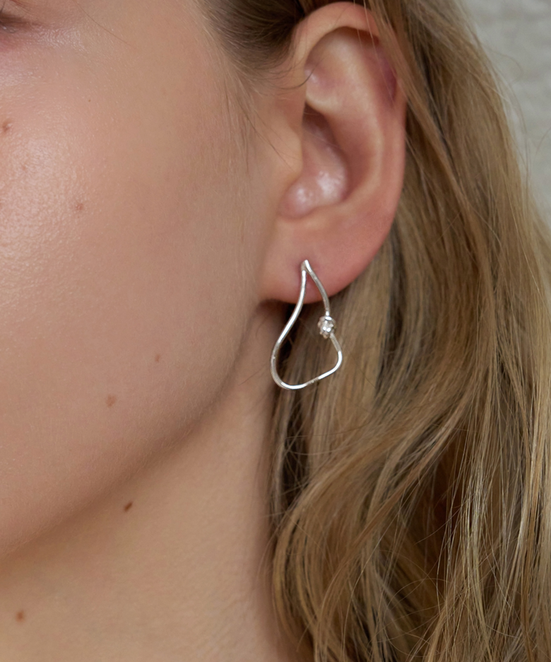 flow knot earrings (2colors)