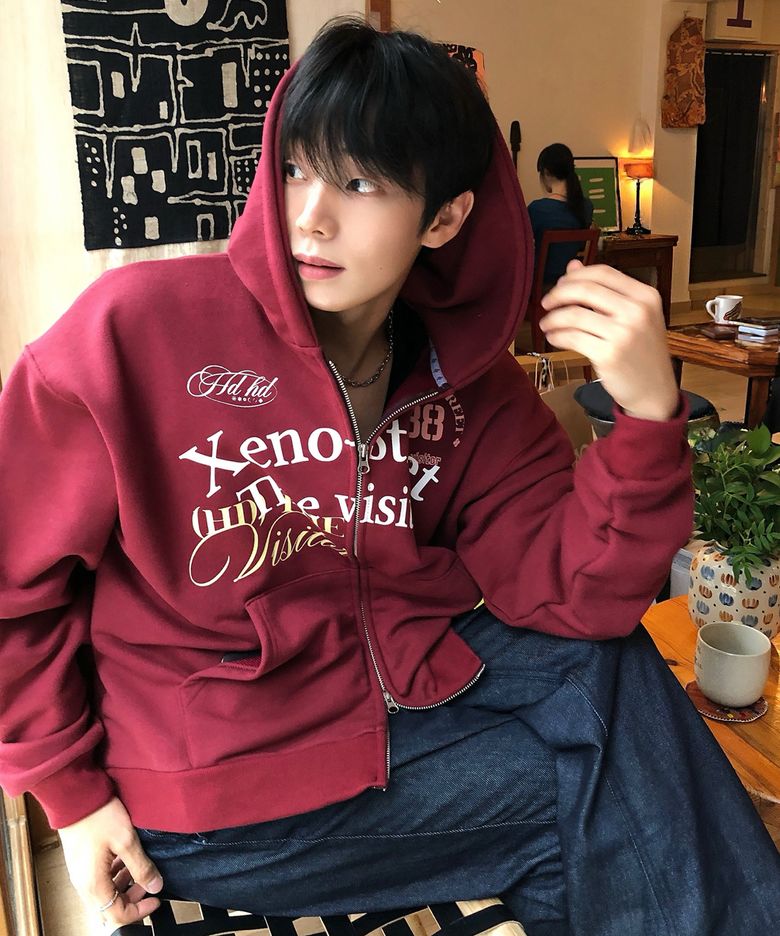 Xeno Street 레터링 후드 집업 버건디
