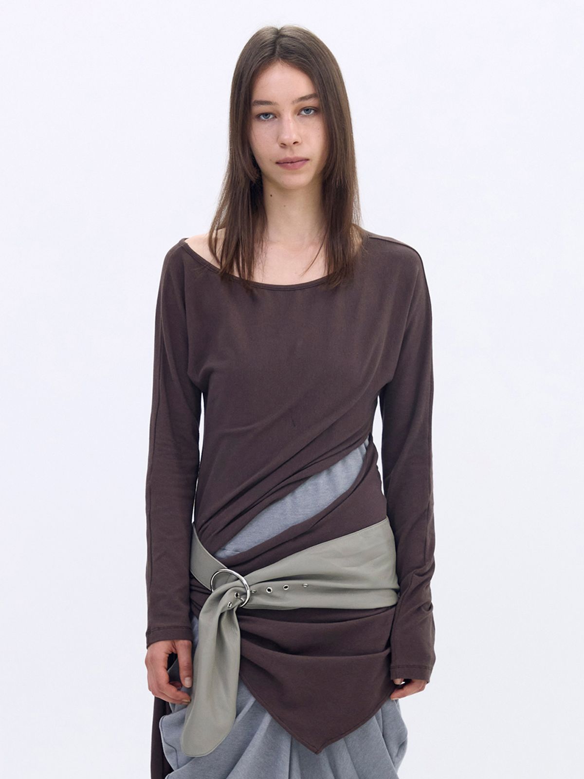 세릭(CERRIC) Draped Hook Top _ Brown
