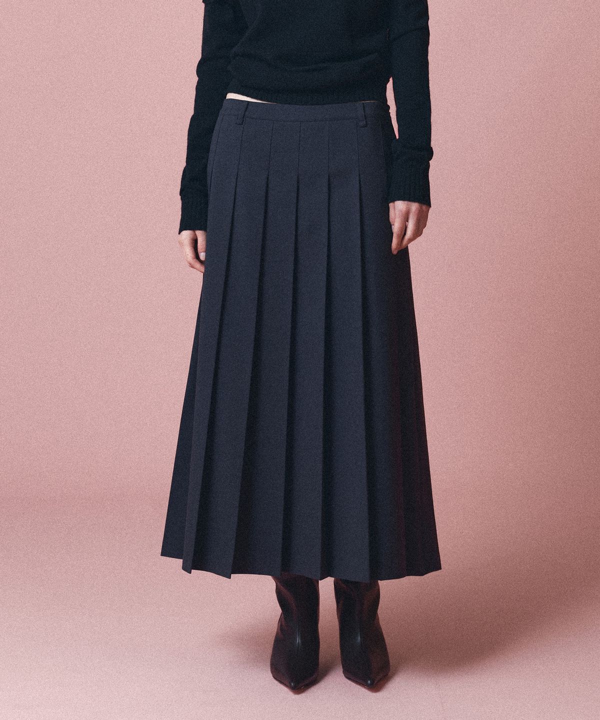 토와브(TOWAV) SHELL PLEATS SKIRT_CHARCOAL