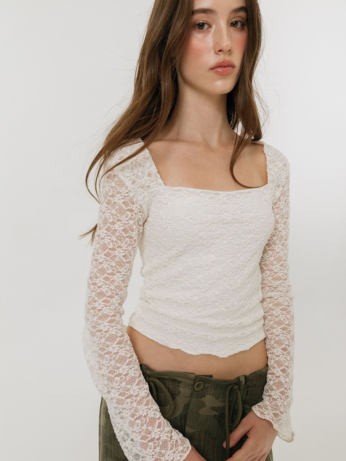 모이페어(MOIFAIRE) LACE SQUARE NECK TOP / IVORY