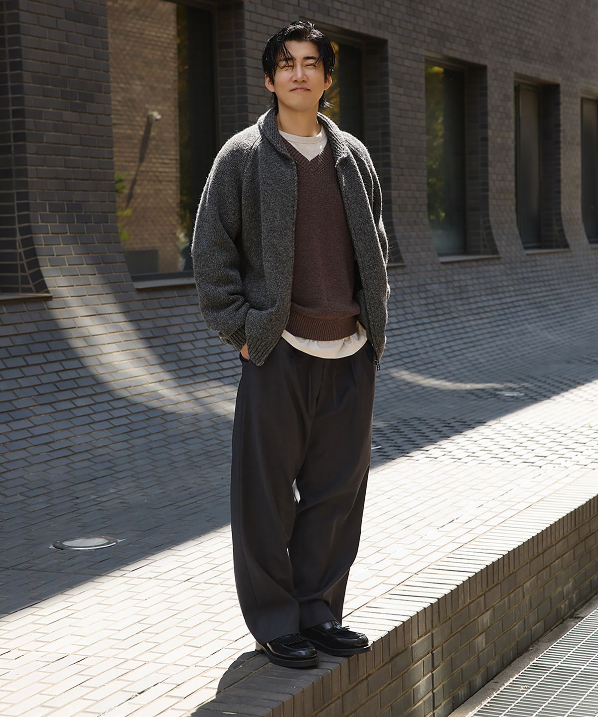 테일던(TAILDERN) Stefano Bending Wool Pants Charcoal