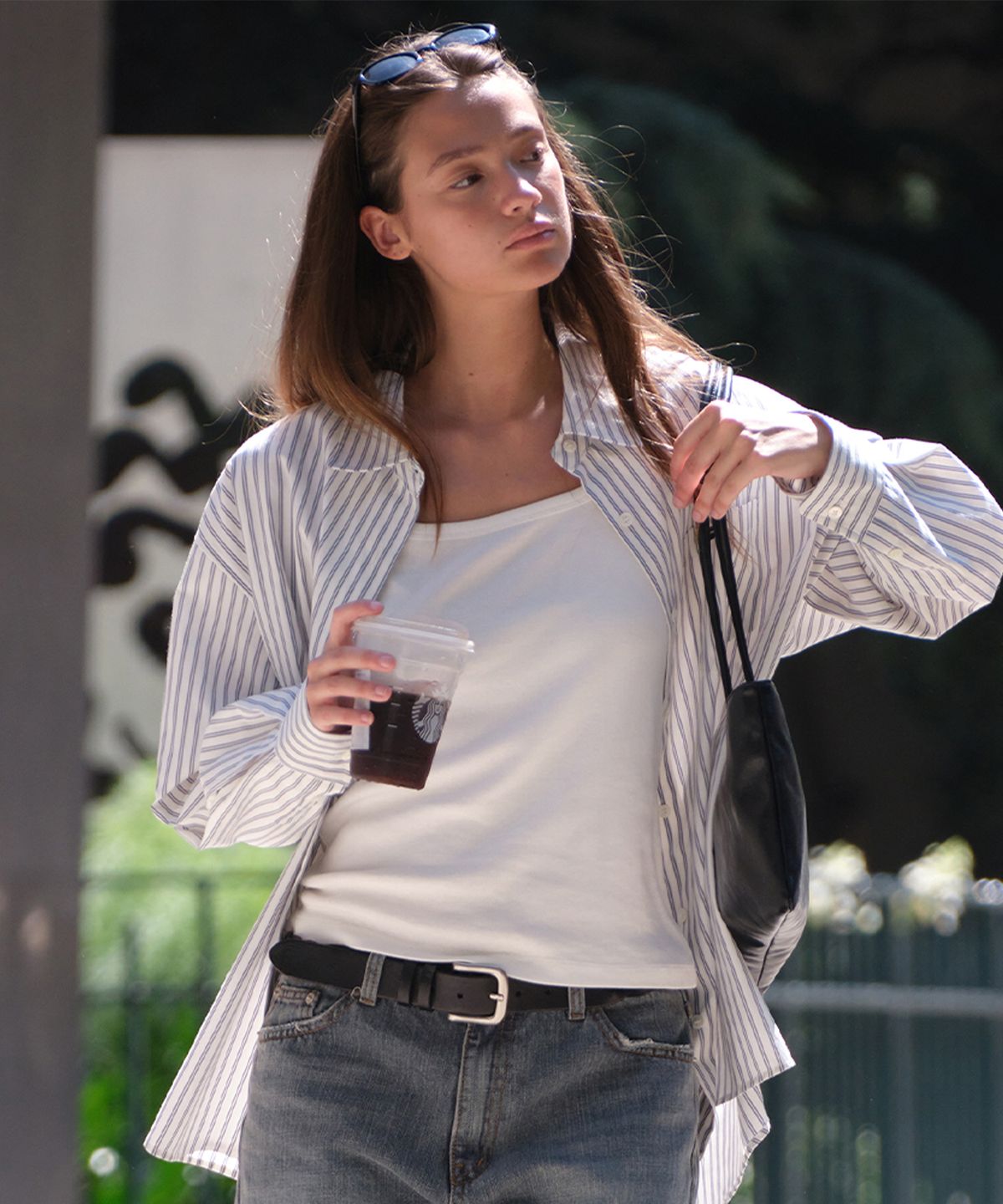 썸웨어버터(SOMEWHEREBUTTER) Aven Stripe Shirt - Ivory