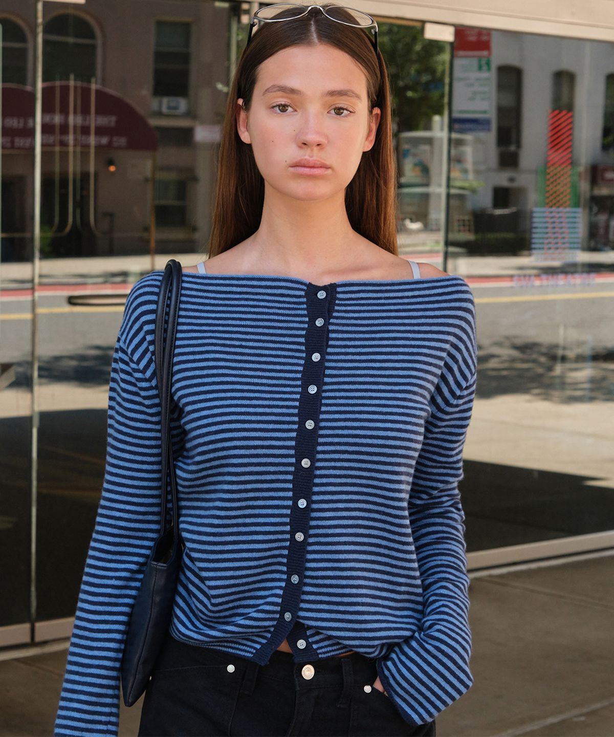 썸웨어버터(SOMEWHEREBUTTER) Lane Stripe Button Cardigan - Blue