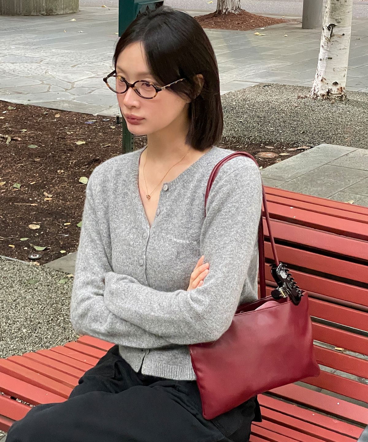 썸웨어버터(SOMEWHEREBUTTER) Flat Shoulder Bag - Burgundy