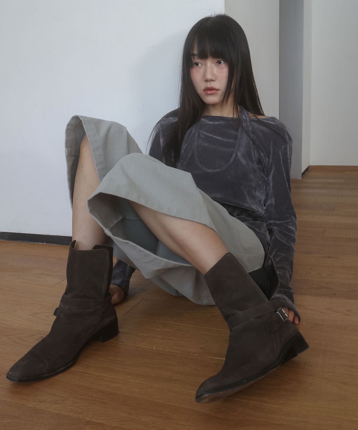 린테(LYNTE) Soft Velvet Top Set (Gray)