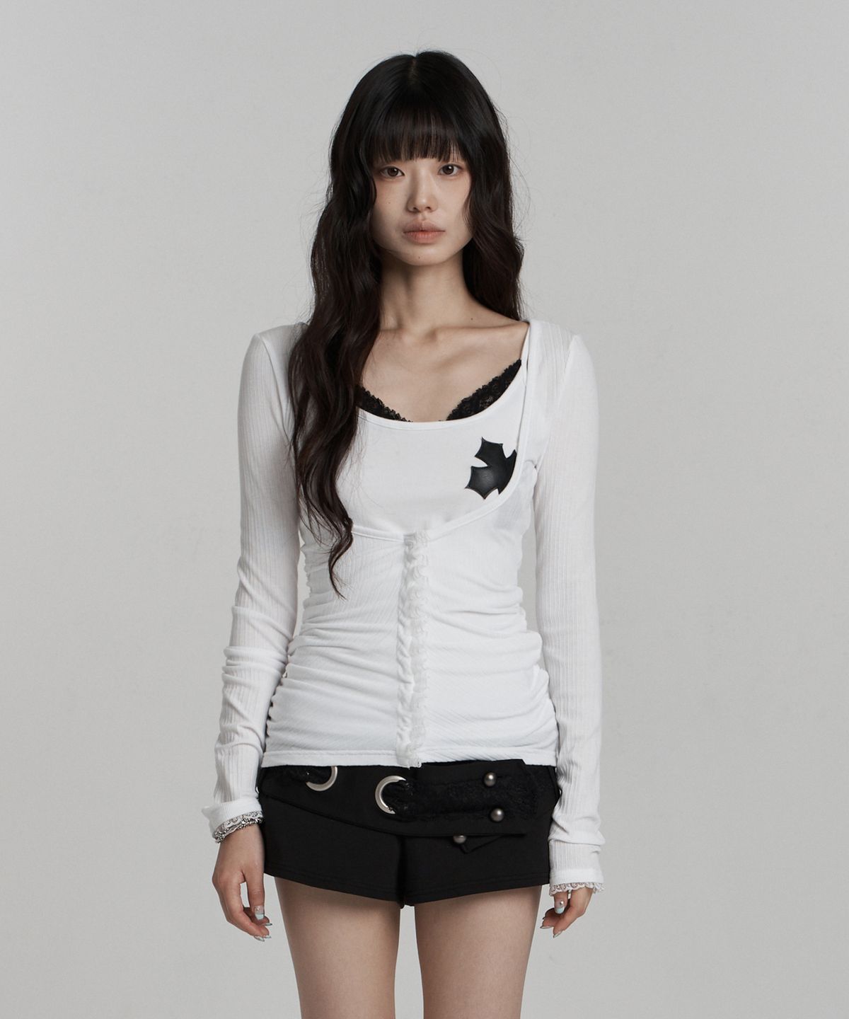 일리오(ILLIO) [빛오 x 일리오] White Sheer lace Cardigan