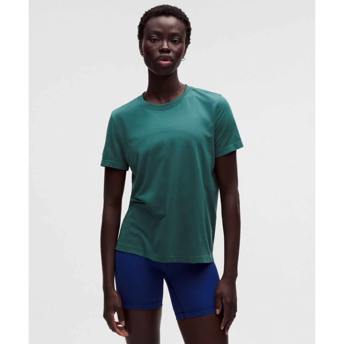 룰루레몬(LULULEMON) 스위프틀리 릴랙스드 숏슬리브 셔츠 *업데이트 핏  DMAR DMAR