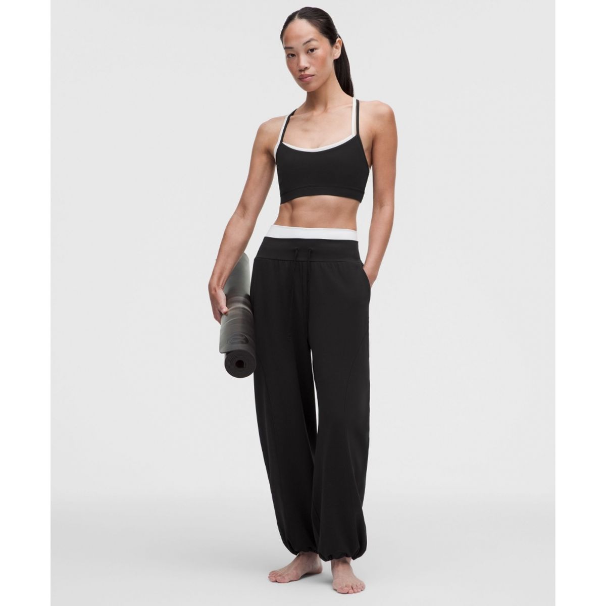 룰루레몬(LULULEMON) 그루브 로우라이즈 릴랙스드 신치 팬츠 *아시아 핏  BLK