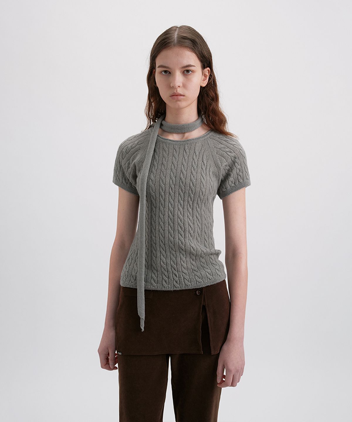 시메트릭 퍼센트(SYMMETRICPERCENT) Strap Cable Knit Top / Melange Grey