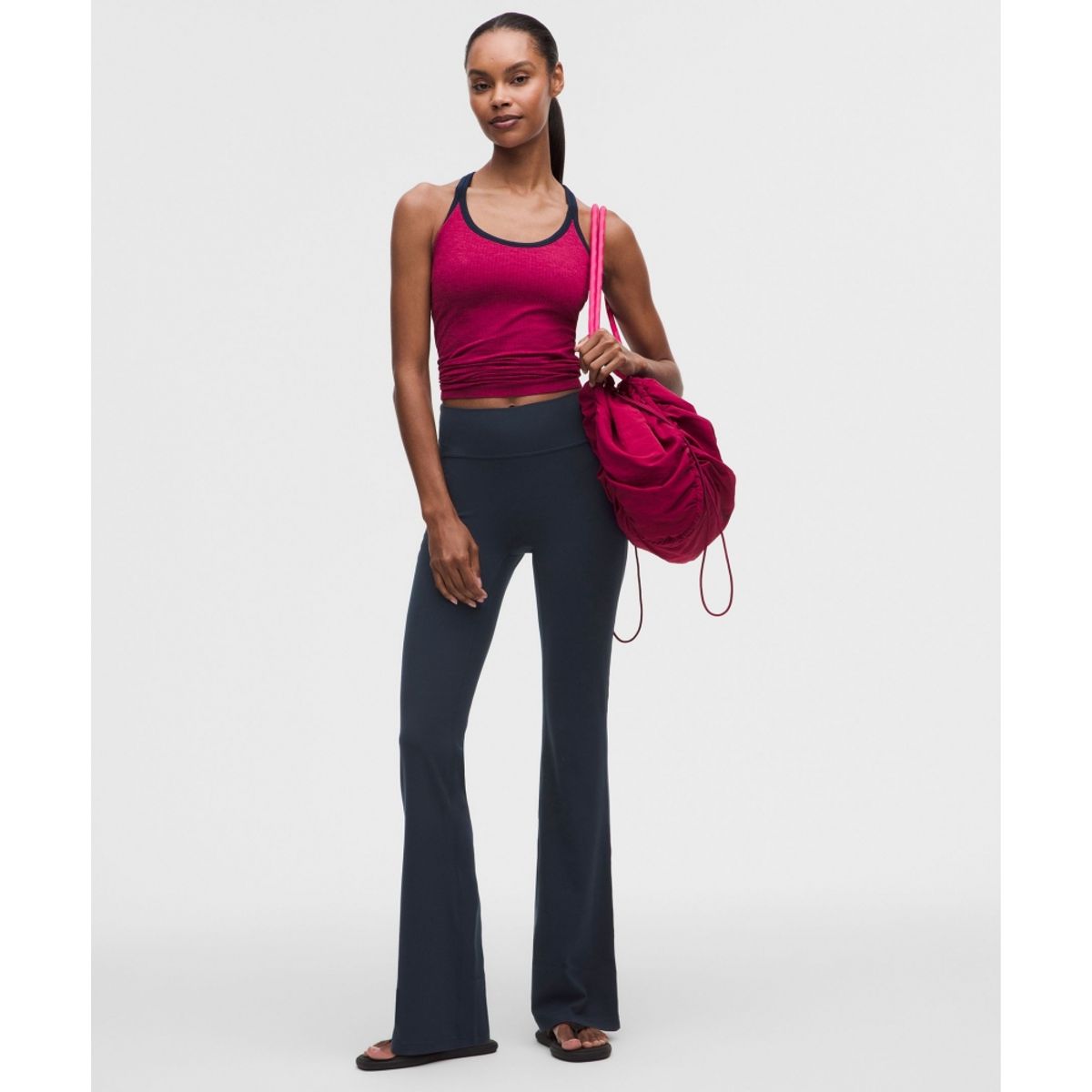 룰루레몬(LULULEMON) 그루브 노라인 하이라이즈 플레어드 팬츠  TRNV