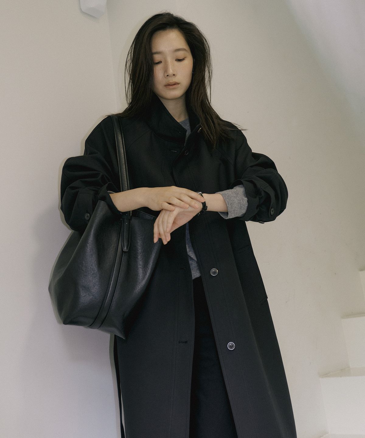 링서울(LINGSEOUL) high neck trench coat-black