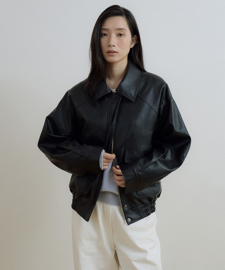 out pocket leather blouson-black