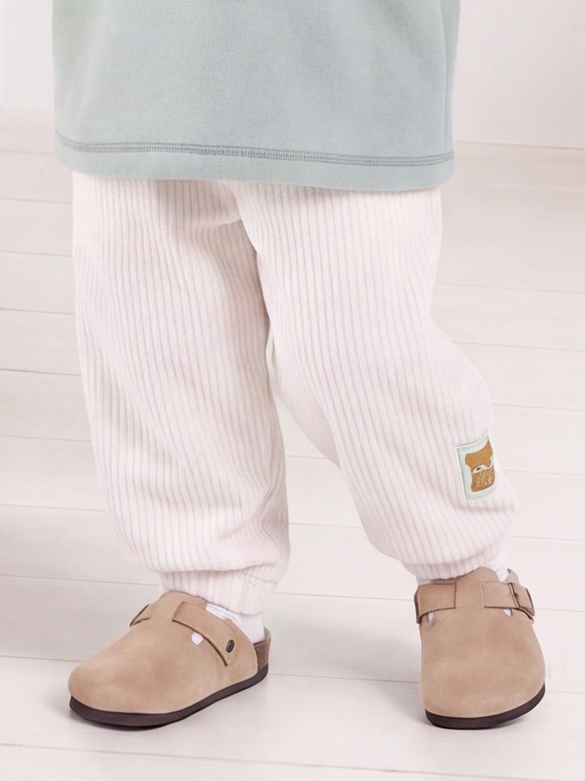 몰리멜리프렌즈(MOLLIMELLI FRIENDS) 포근해양면벨로아조거팬츠