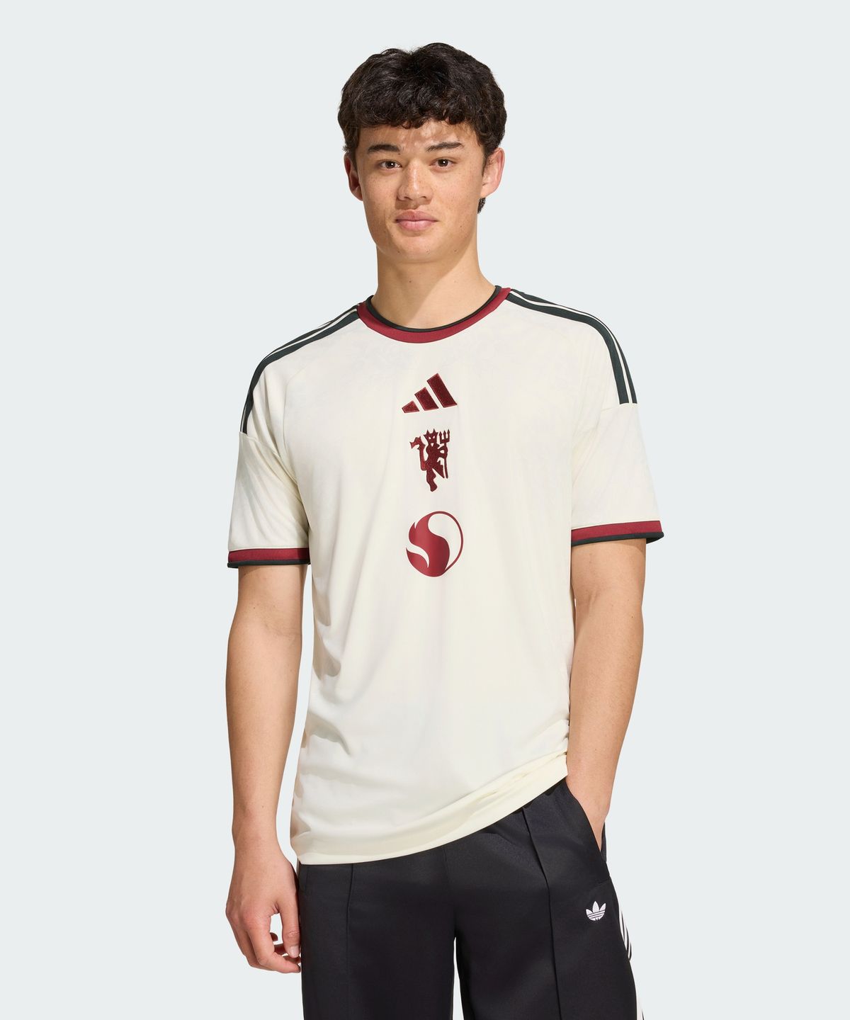 아디다스(ADIDAS) 맨체스터 유나이티드 26/27 TF 저지 KA6876