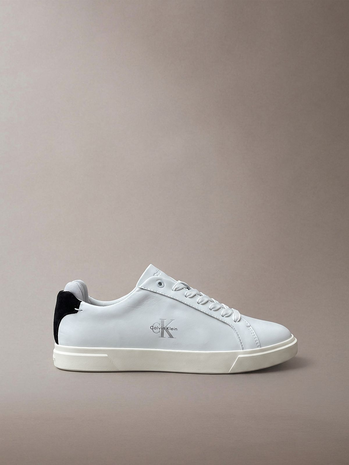캘빈클라인 진(CALVIN KLEIN JEANS) 여성 로우 프로파일 컵솔 더블 벨크로 스니커즈 HW03227 0KD