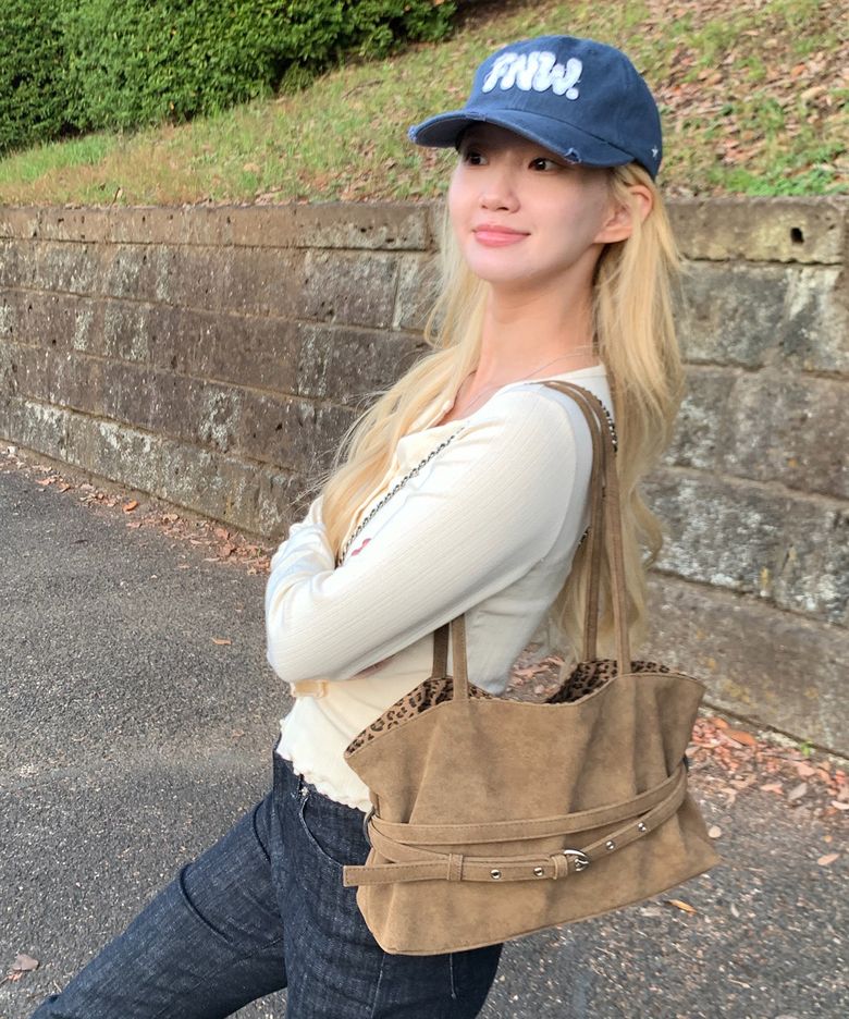 [가방+PDRN 립 세트] MELLOW REVERSIBLE BELT TOTE BAG_11COLOR