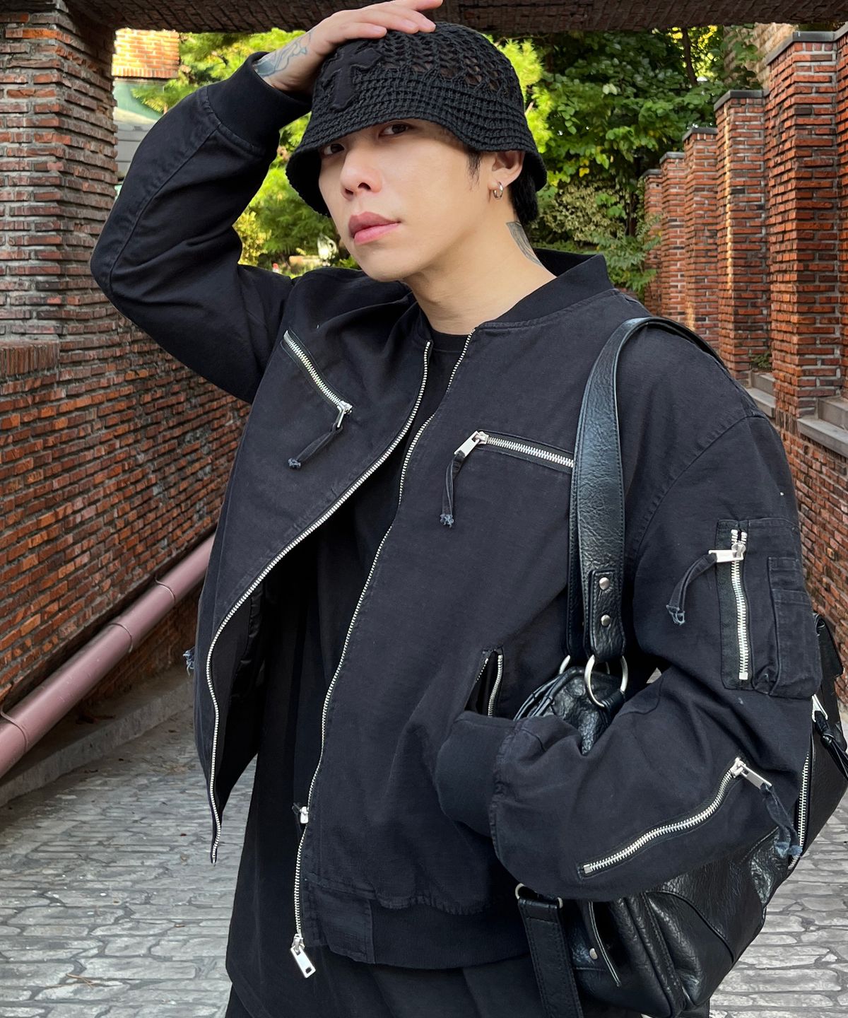 엑스톤즈(XTONZ) XJ141 멀티 지퍼 크롭 MA-1 자켓 (BLACK)