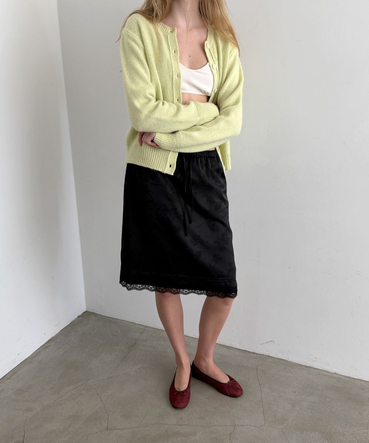토아베(TOAVE) Windflower Midi Skirt (Black)