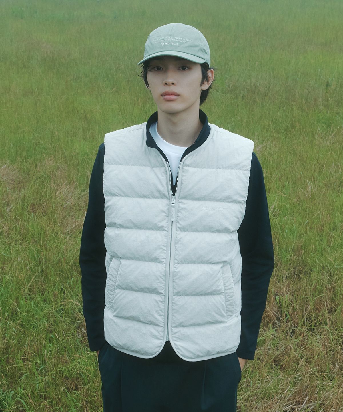 스노우피크 어패럴(SNOWPEAK APPAREL) 랜드 경량 다운 베스트 (S26WMGDV60) Stone Gray