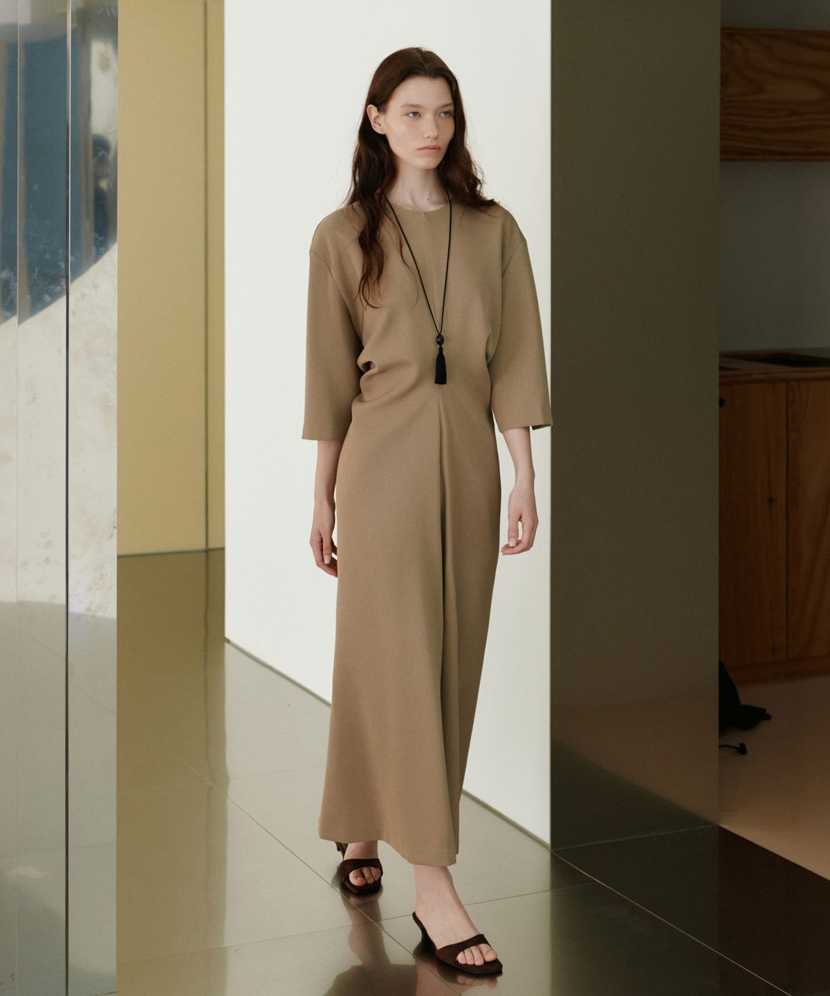 유라고(URAGO) Quarter sleeve maxi dress_2colors