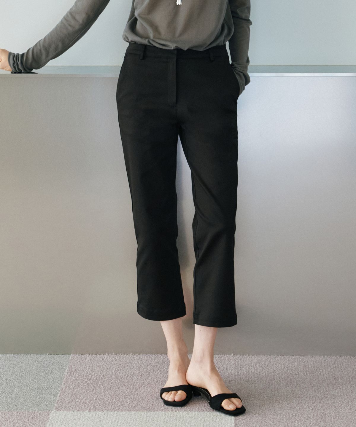 Classic capri pants