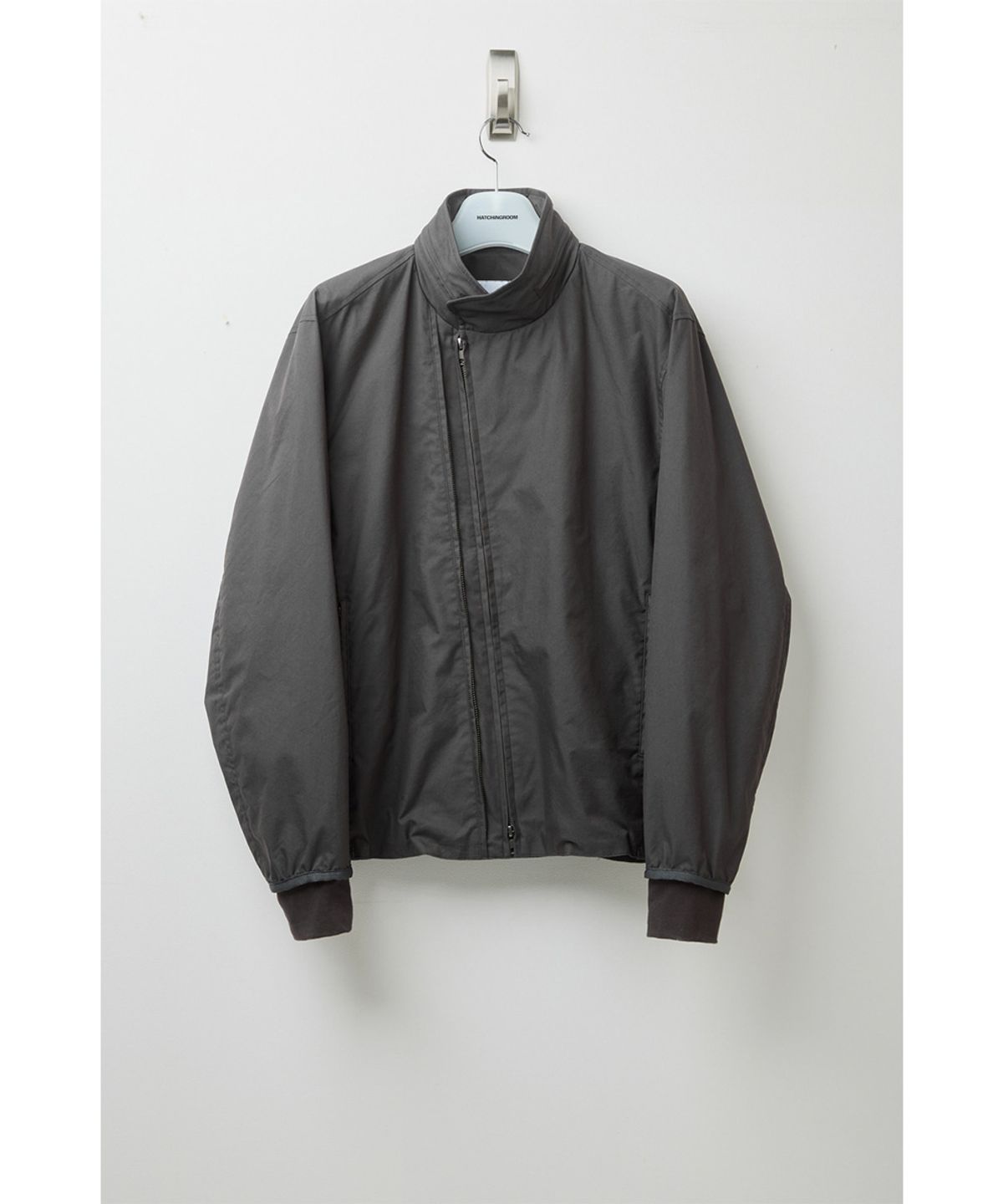 해칭룸(HATCHINGROOM) Diagonal Zip Jacket V2 Charcoal