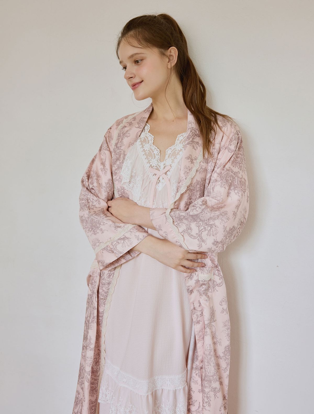 루나루즈 스튜디오(LUNALUZ STUDIO) 여성 베르사유 모달코튼 로브 잠옷