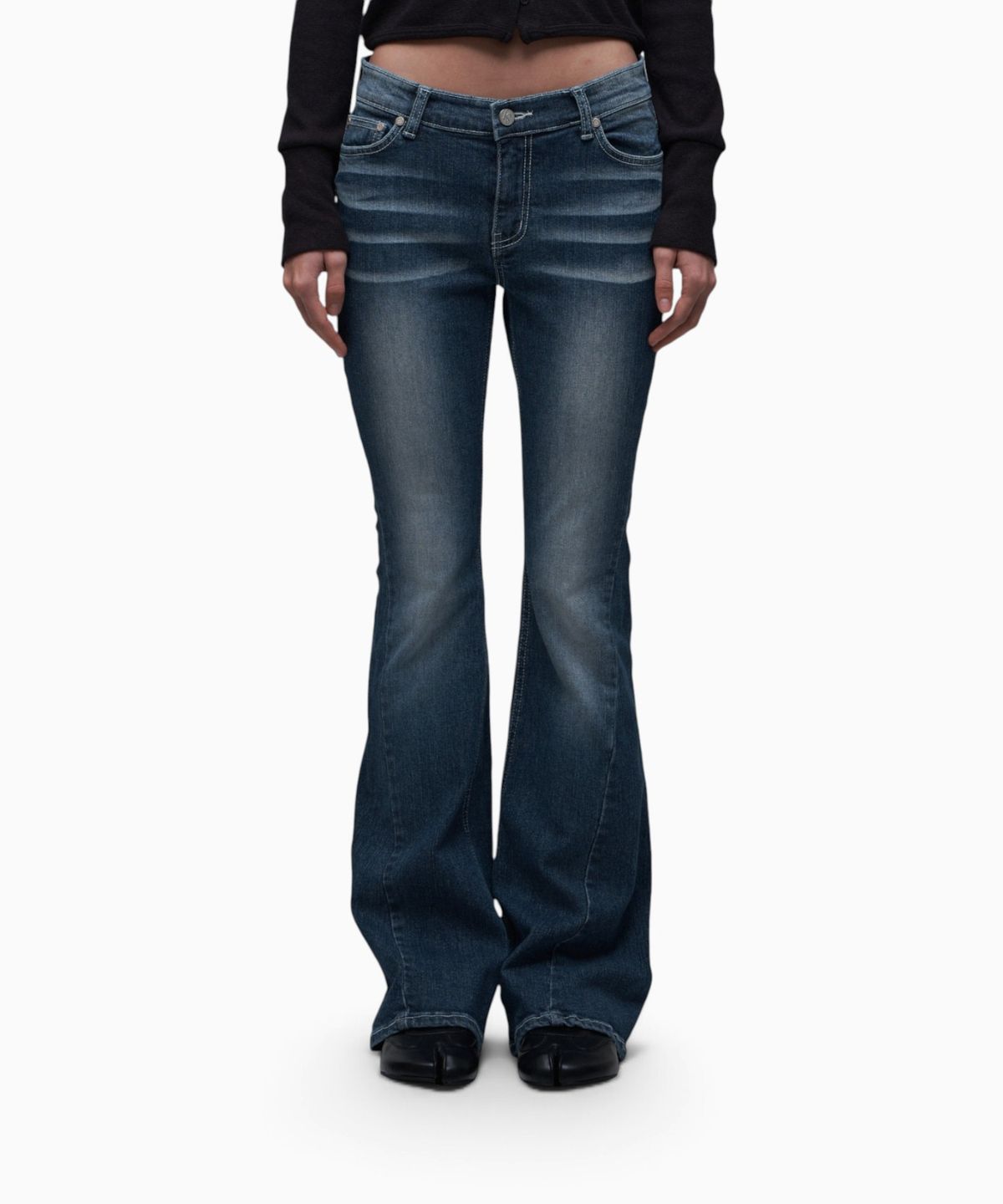 시너진(SYNERJYN) 101 CAT WASHING LOW-RISE JEANS MEDIUM BLUE